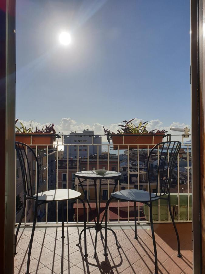 Oasi Al Centro Con Parcheggio Bed & Breakfast Salerno Exterior photo