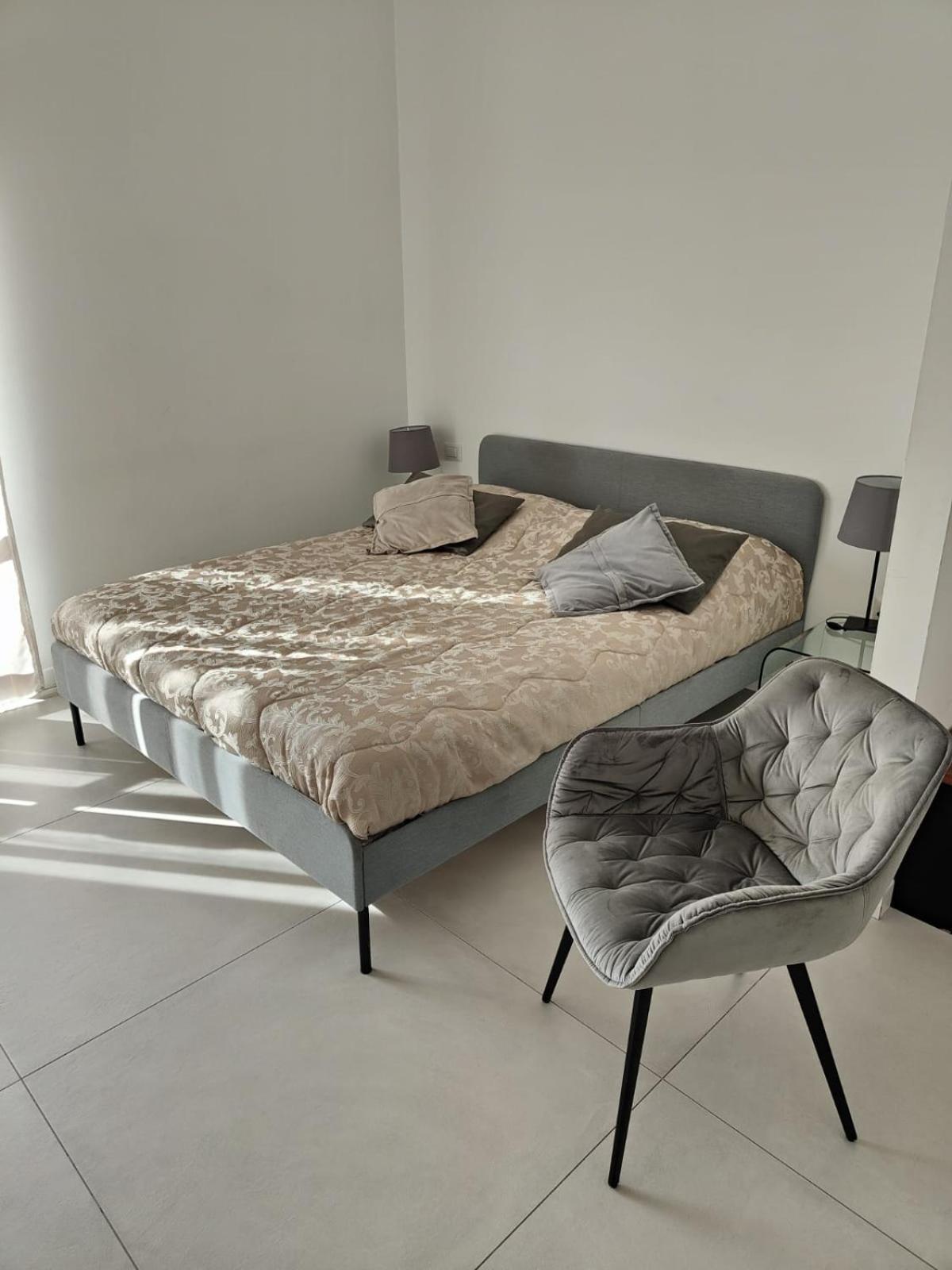 Oasi Al Centro Con Parcheggio Bed & Breakfast Salerno Exterior photo